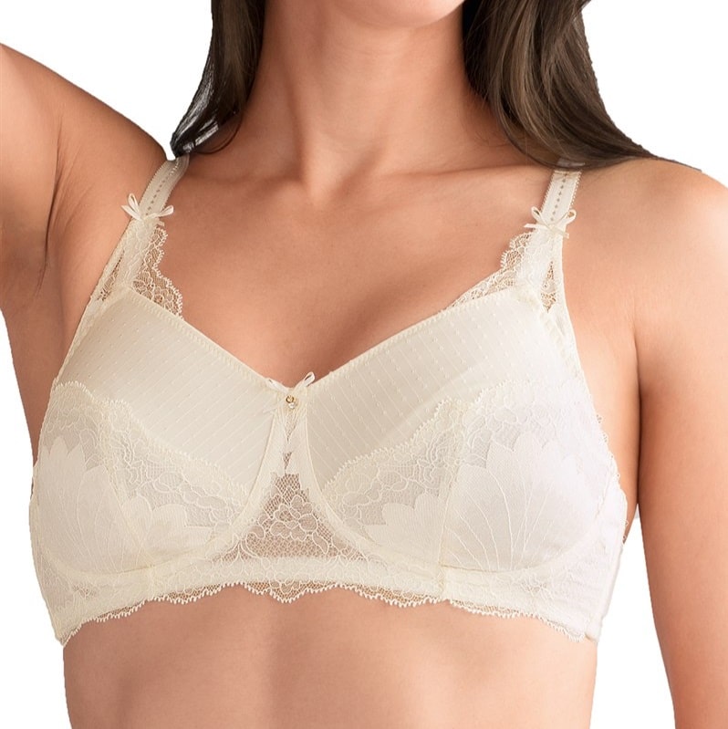This Ultra-Comfy Wireless Bra Is On Sale for 66% Off